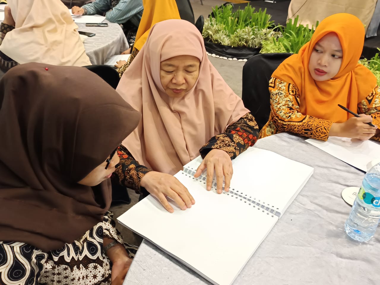 Kakanwil Kemenag DIY: Panduan Tajwid Al-Qur’an Braille LPMQ Legacy bagi Generasi Muslim Mendatang