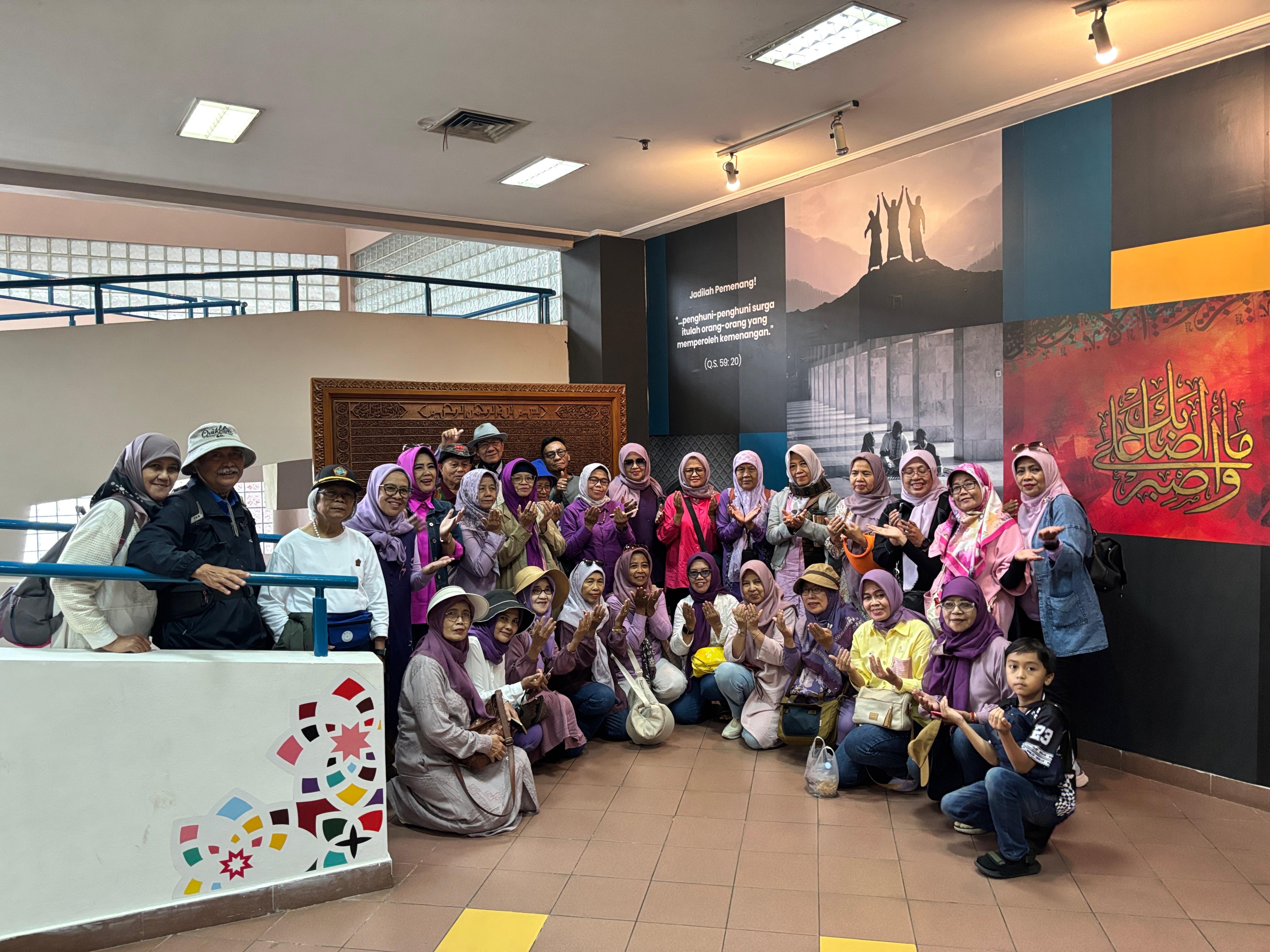PWRI Cibenying Bandung Kunjungi Bayt Al-Qur’an & Museum Istiqlal