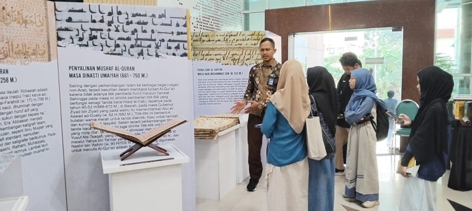 Koleksi BQMI Hadirkan Edukasi Menarik di Library Fest 2025 UIN Jakarta