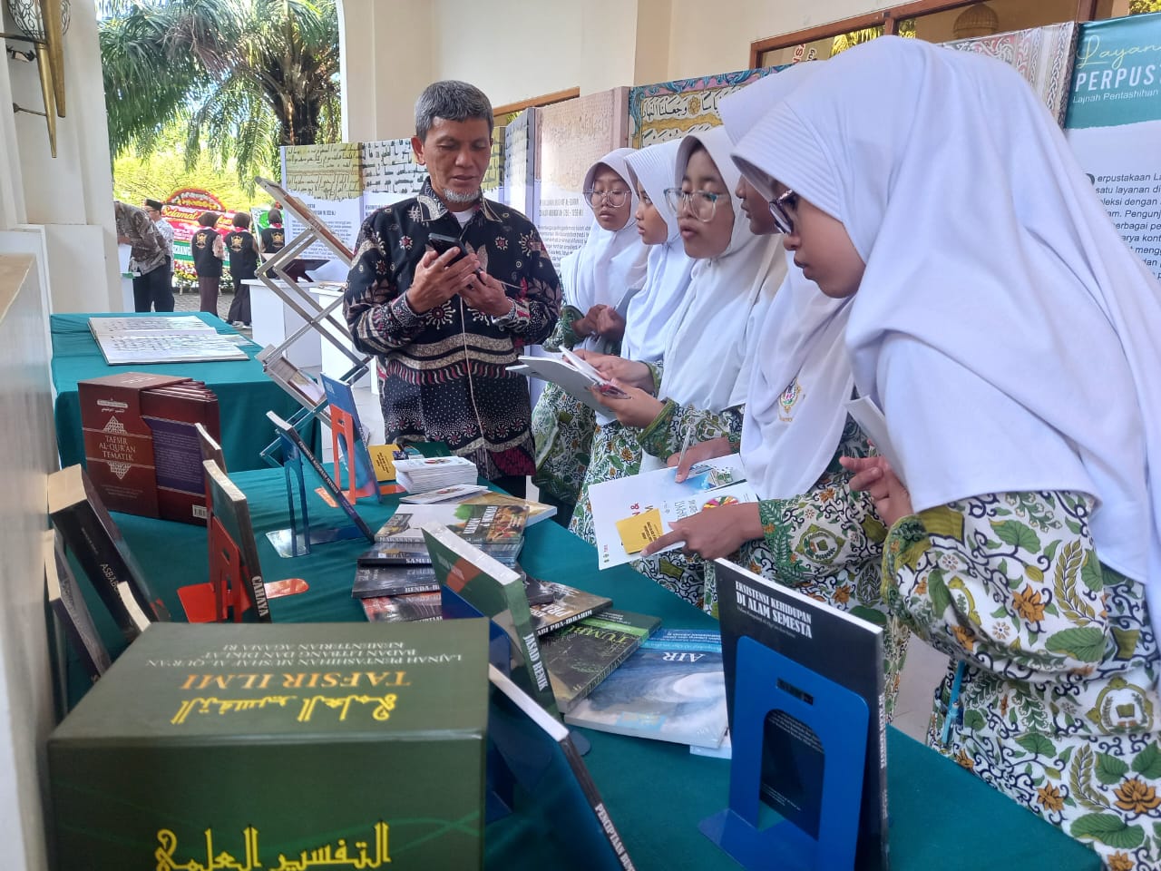LPMQ Hadiri Milad ke-25 Pondok Pesantren Modern Sahid dengan Ekspos Produk Unggulan