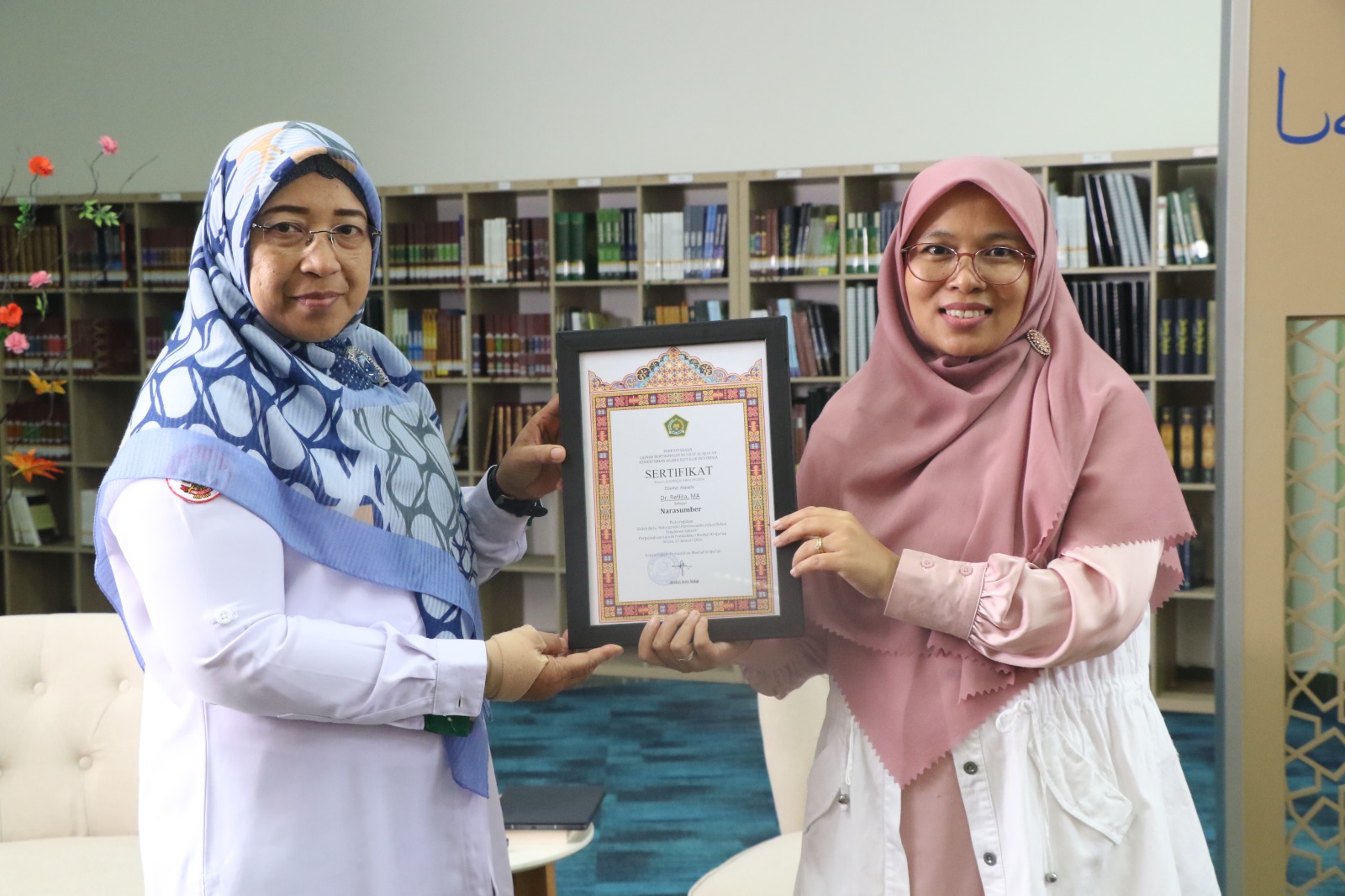 Bedah Buku Hermeneutika Irfani di Perpustakaan LPMQ Disambut Antusias Peserta