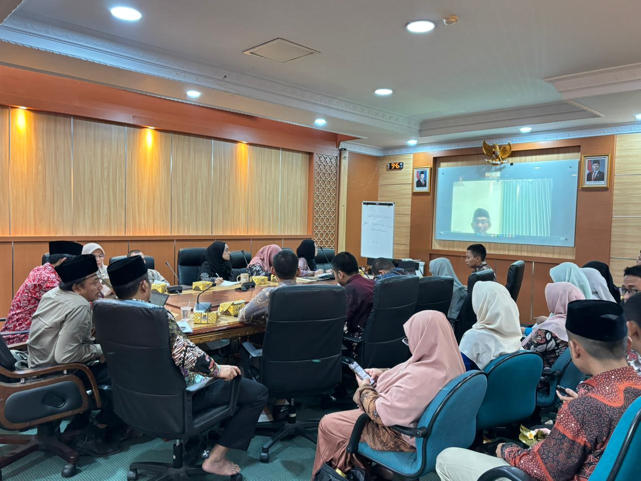 Pengembang Tafsir Al-Qur’an Gelar FGD Finalisasi Buku Sejarah dan Dinamika Terjemahan Al-Qur’an Kemenag