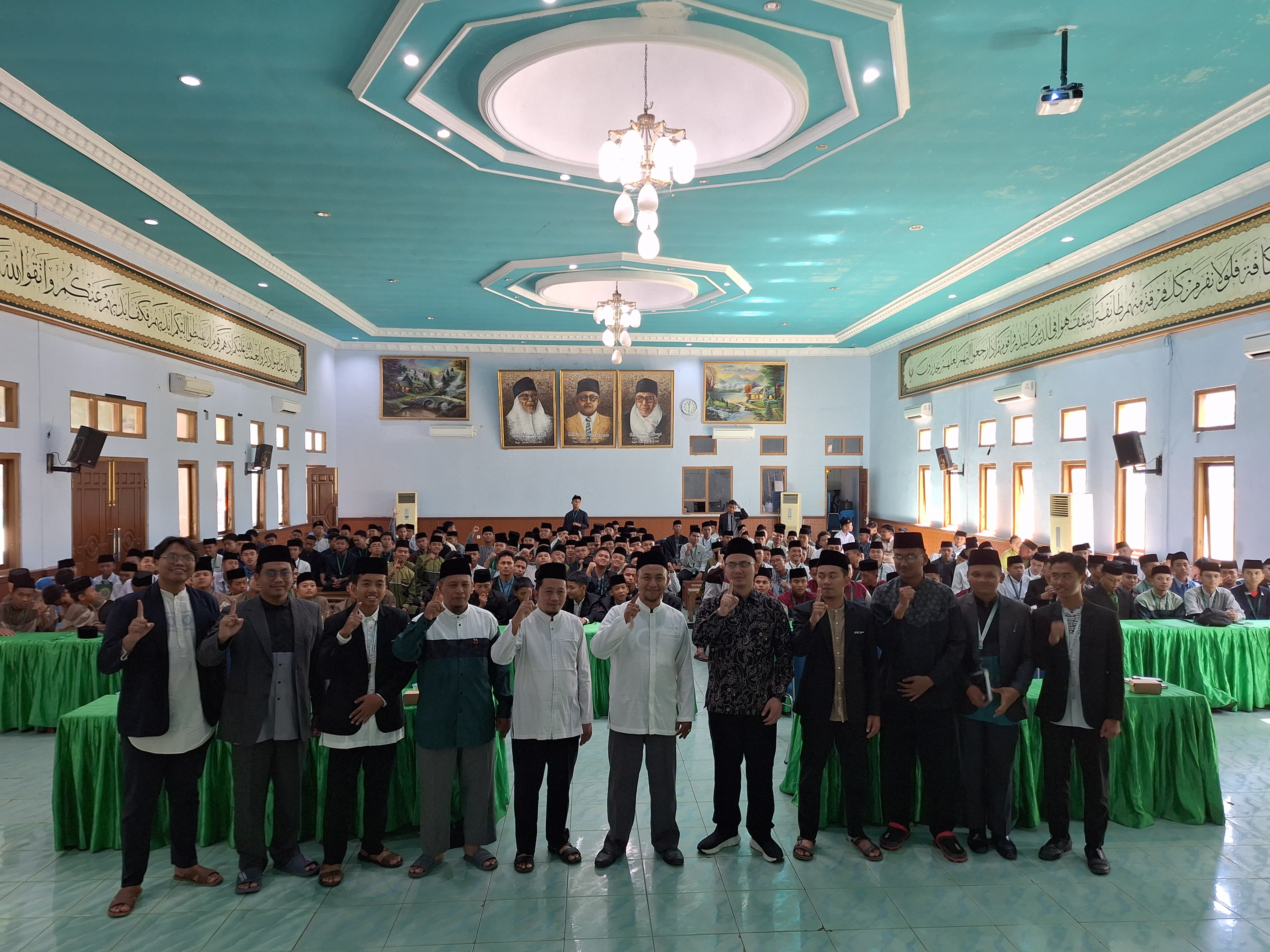 LPMQ Ajak Santri Gontor Peduli Disabilitas Lewat Mushaf Al-Qur’an Isyarat dan Braille