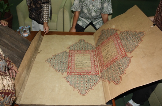 Mushaf Raksasa