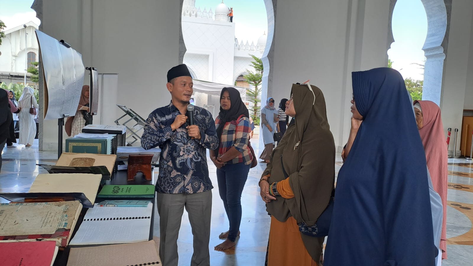 Pameran "Mushaf-Mushaf Al-Qur'an untuk Sahabat Disabilitas"