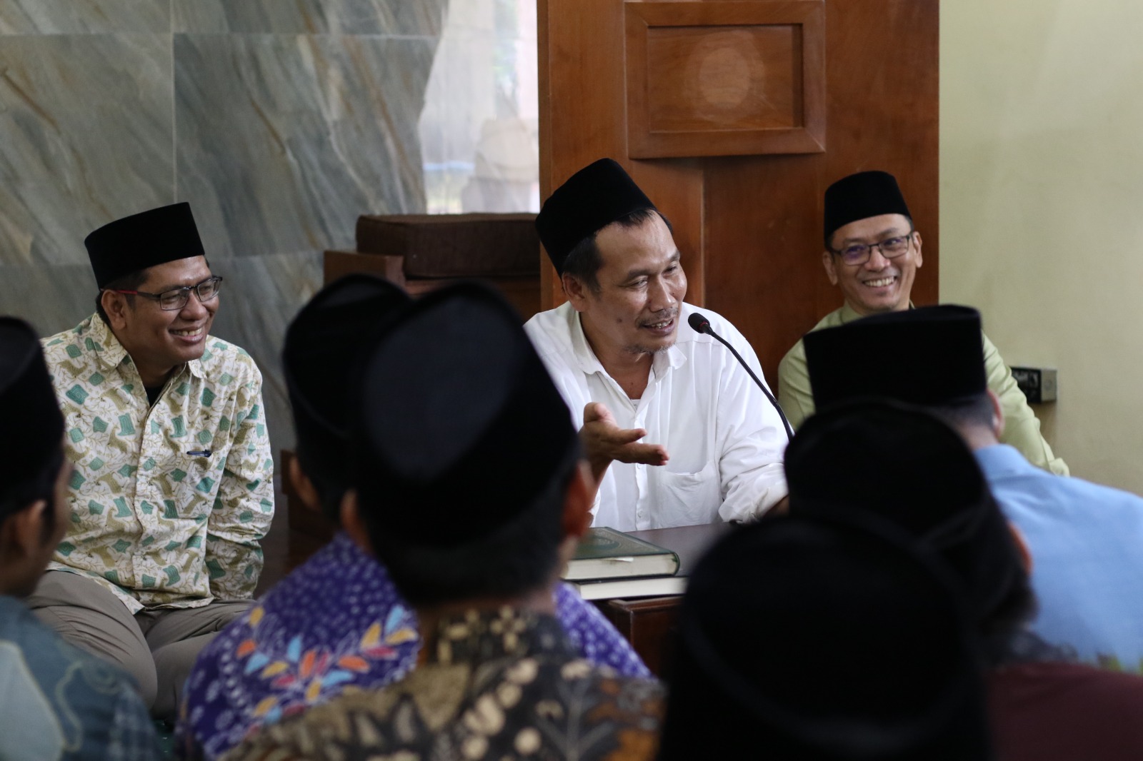 Di Hadapan Pegawai LPMQ, Gus Baha Ulas Dinamika Kodifikasi Al-Qur’an