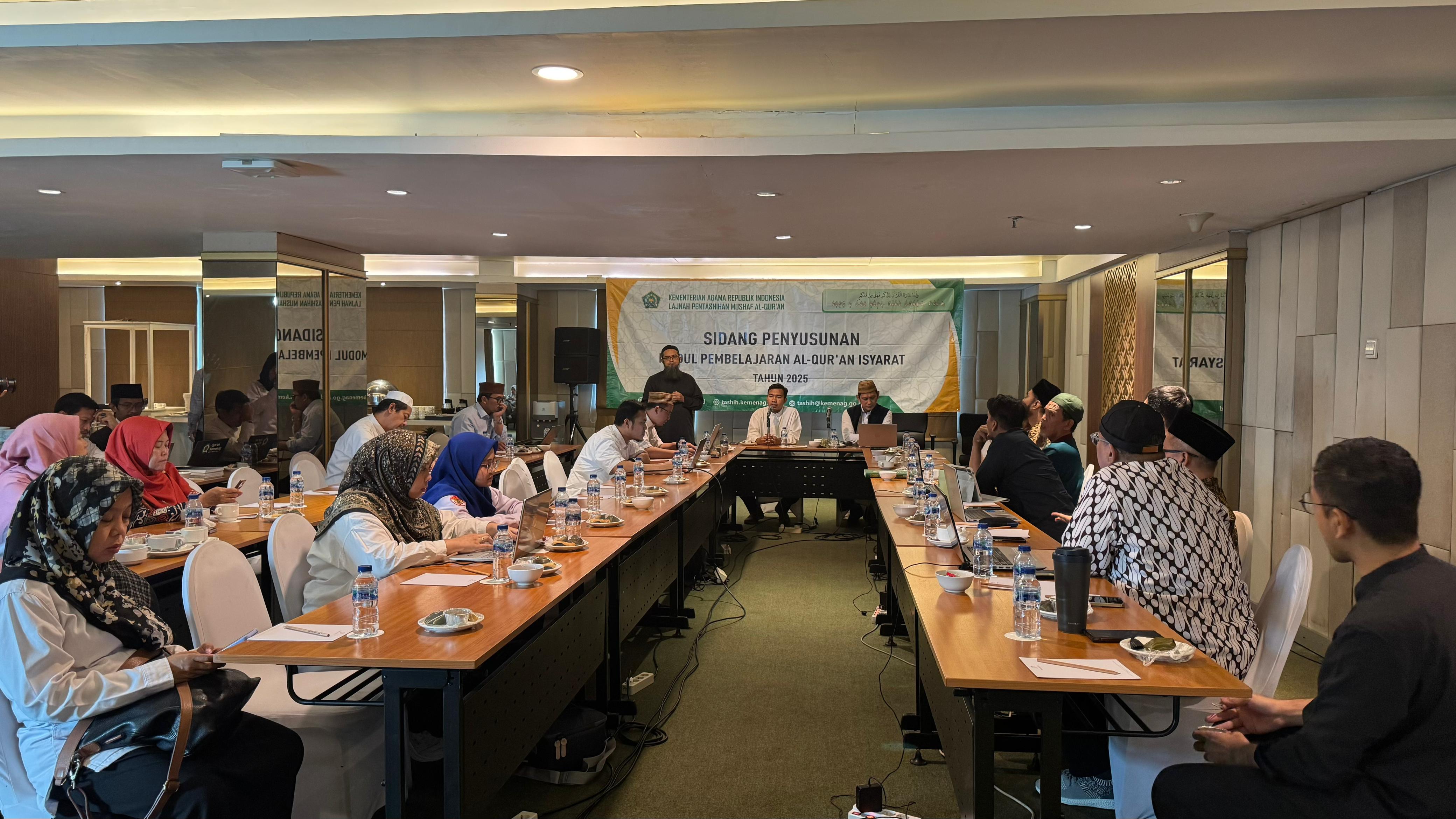 LPMQ Susun Lima Modul Mushaf Al-Qur’an Isyarat, Libatkan Komunitas Tuli dan Akademisi
