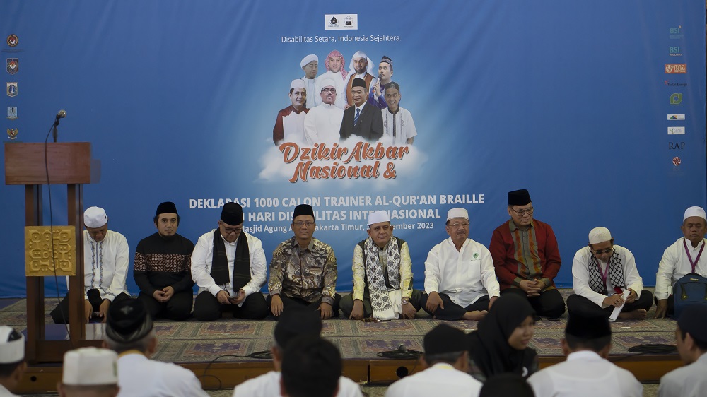 Kepala LPMQ Hadiri Deklarasi 1000 Calon Trainer Al-Qur’an Braille